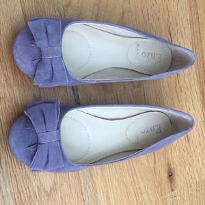 Suede lilac bow flats